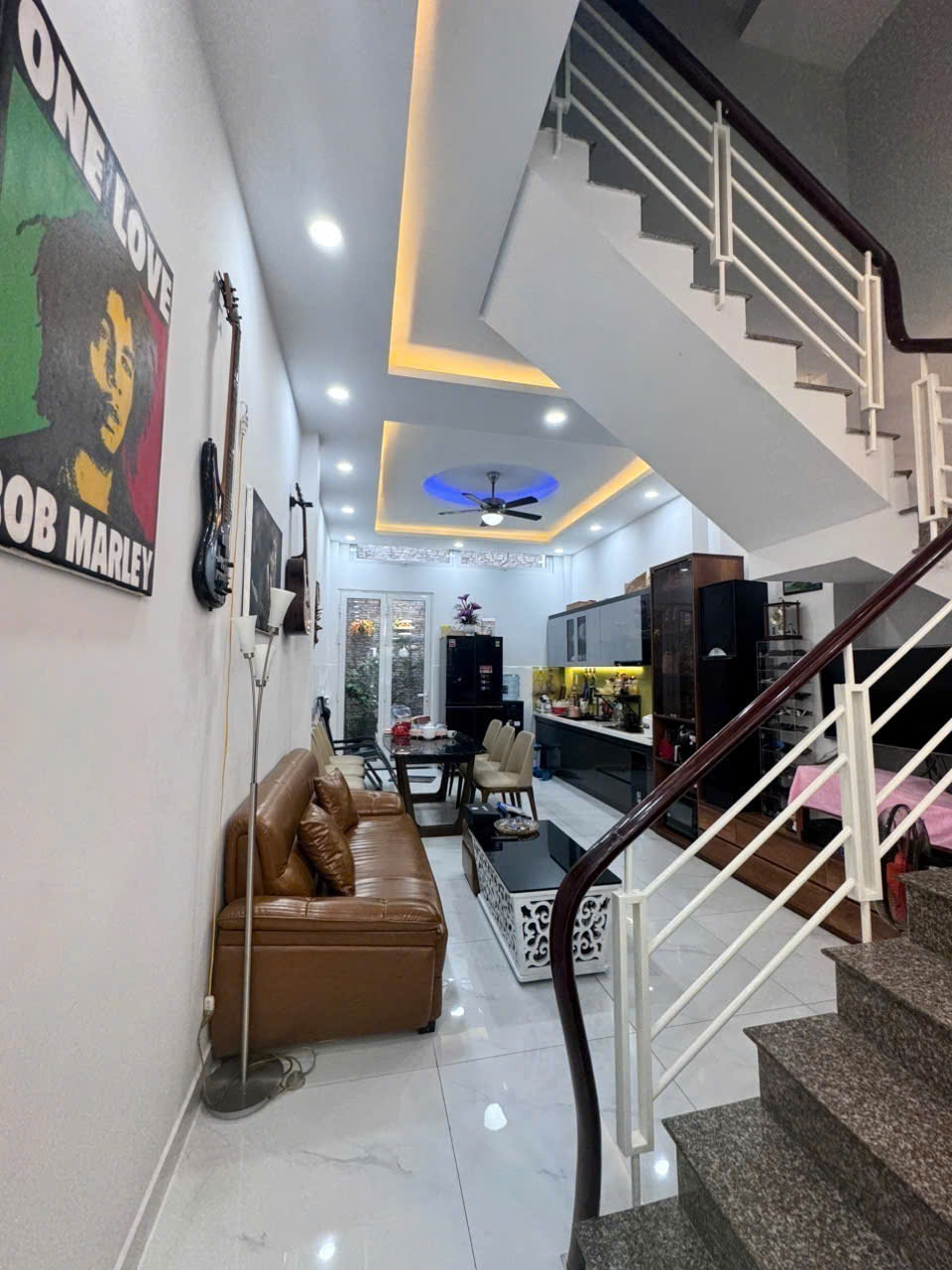 Ban nhà Lạc Long Quân - 56m2 - HXH quay đầu - 2 tầng mới Bảy Hiền - Ảnh 2